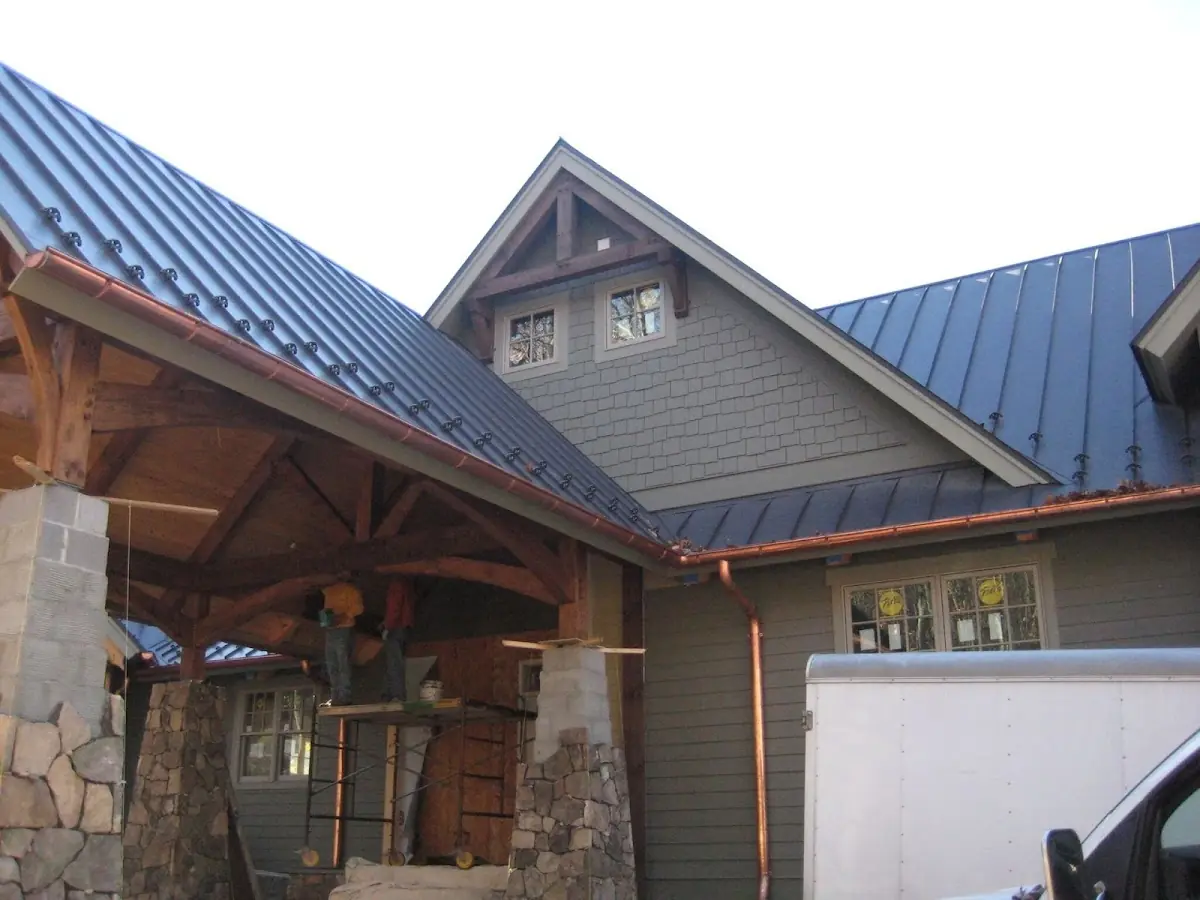 Craftsman Roofing team delivering quality roofing work in Cascade View